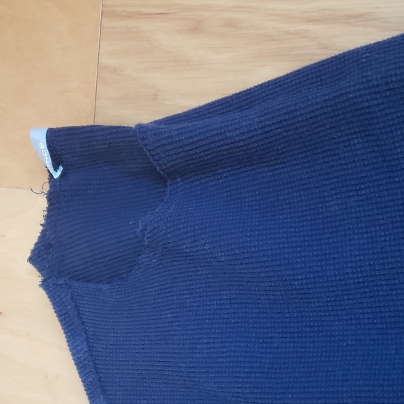 Vince Raw Edge Thermal Pullover - Picture 8 of 9